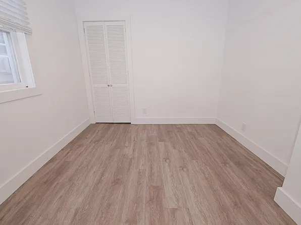 34 Hilliard Avenue image 23 of 33