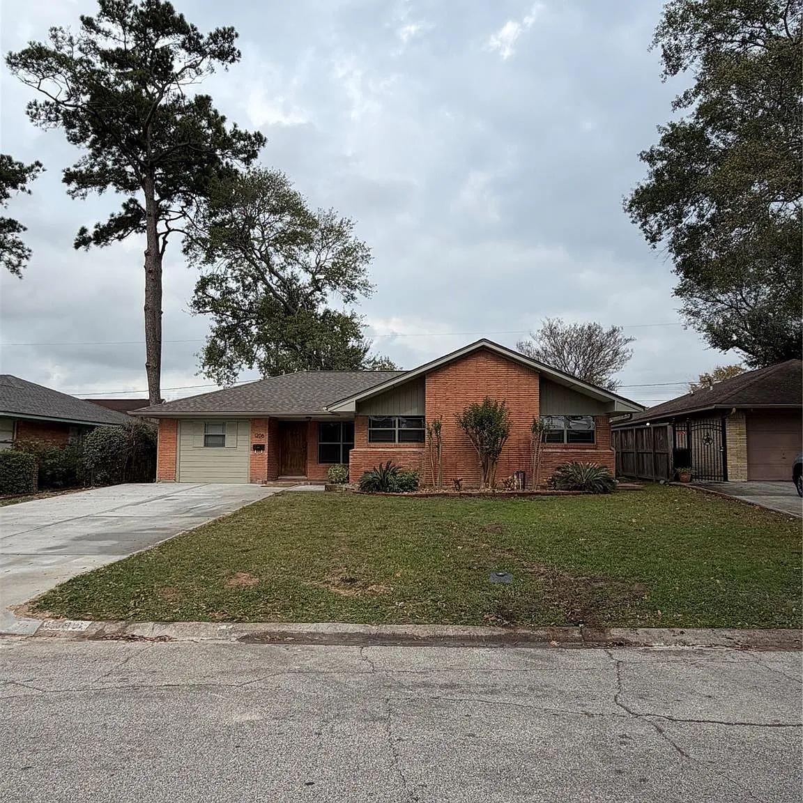 3 bed, 3.0 bath, 1463 sqft, $2,850 — Photo 3