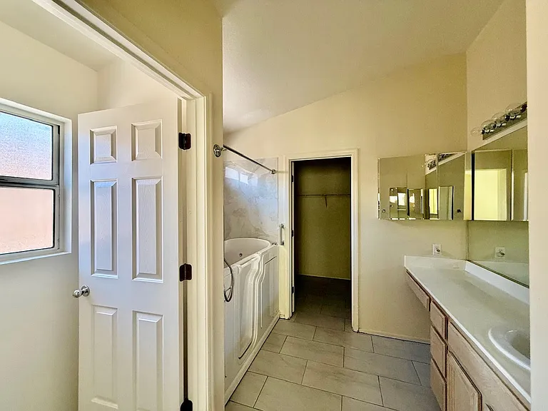 495 Edgefield Ridge Pl — Photo 48