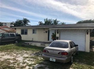 490 W 53rd St, Hialeah, FL 33012