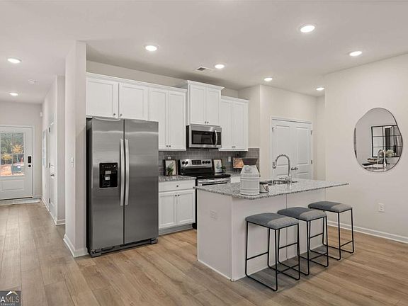 3rd image of 1047 Merritt Dr #88