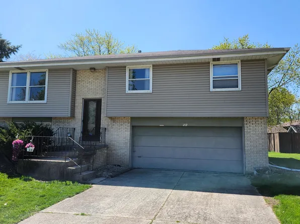50 Heritage Dr, Dyer, IN 46311