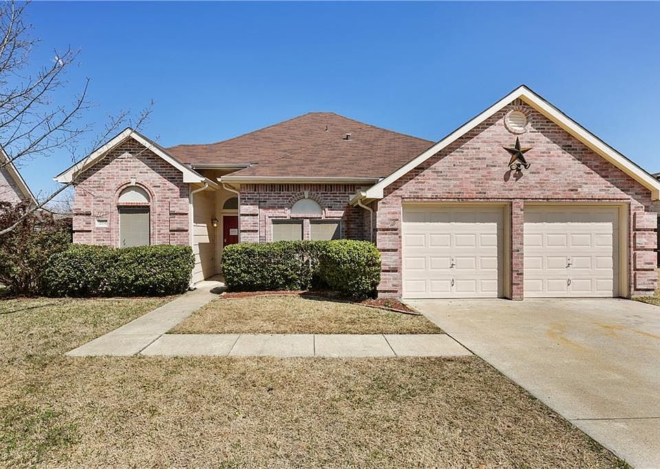 1st image of 204 Larkspur Dr