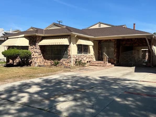 13216 McKinley Ave, Los Angeles, CA 90059
