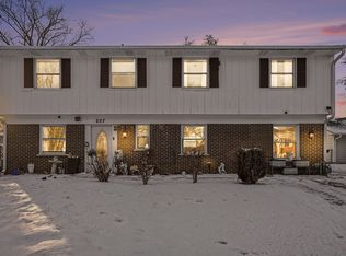 207 Seabury Rd, Bolingbrook, IL 60440