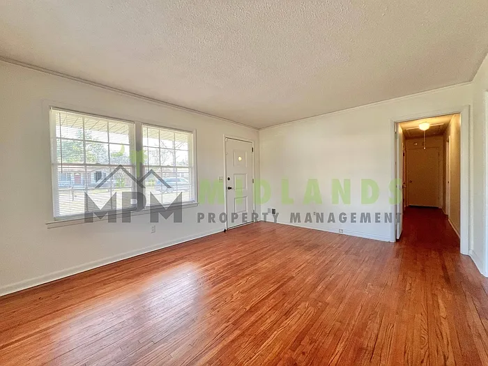 201 Redwood Ct — Photo 29