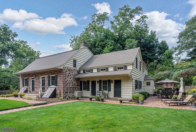 1st image of 605 E Saddle River Rd