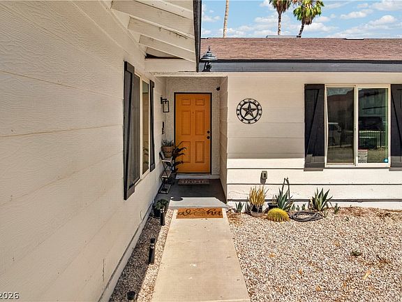 4th image of 5452 Escondido St