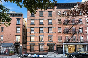 Rented by Safdie Realty Group