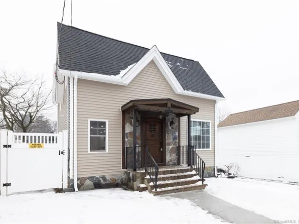 15 Green Street, Wallingford, CT 06492
