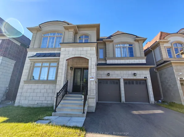 211 Hillsview Dr, Richmond Hill, ON L4C 4L8