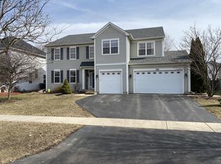 742 Delacourte Ave, Bolingbrook, IL 60490