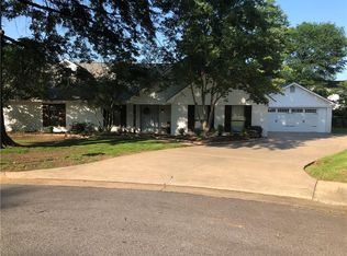 4921 S X St, Fort Smith, AR 72903