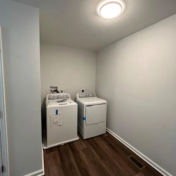 2114 Moorland Dr — Photo 29