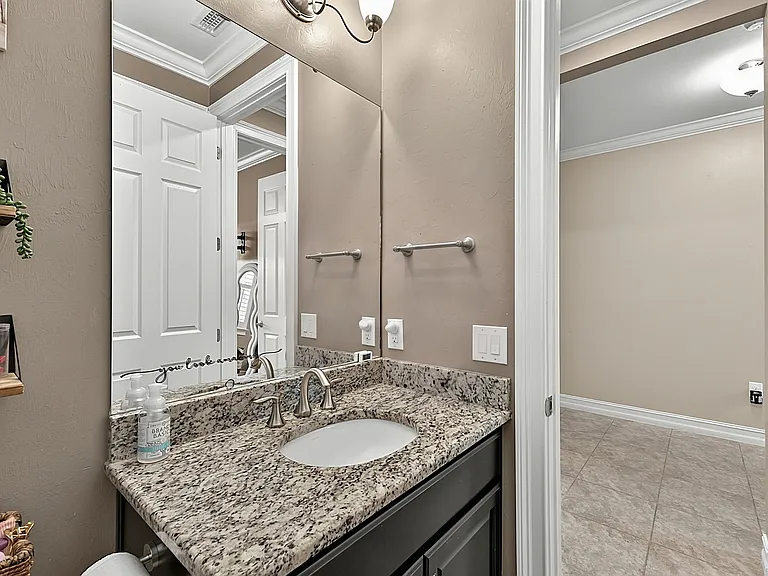 3391 Acapulco Cir — Photo 11