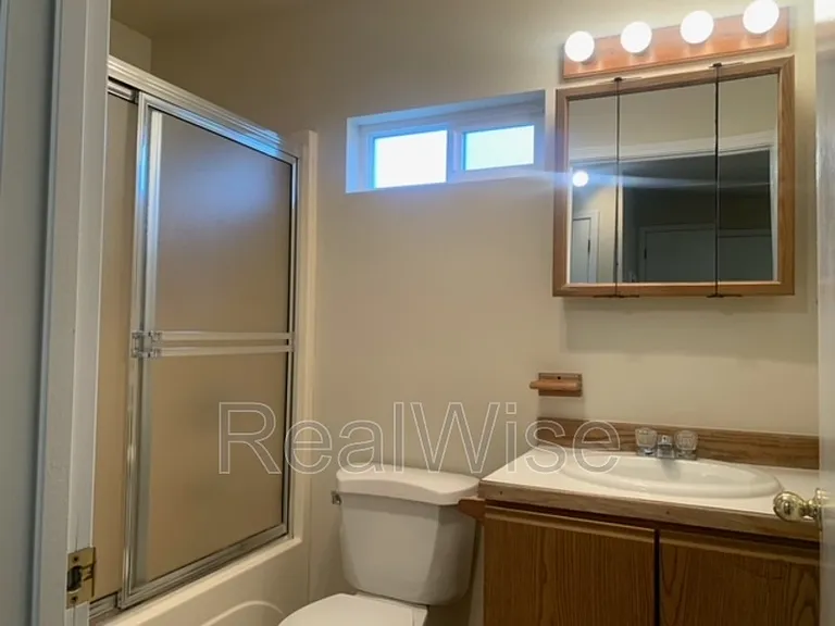 1820 NE Foothill Blvd #B — Photo 6