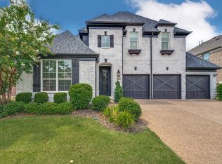 900 Southern Hills Way, Savannah, TX 76227