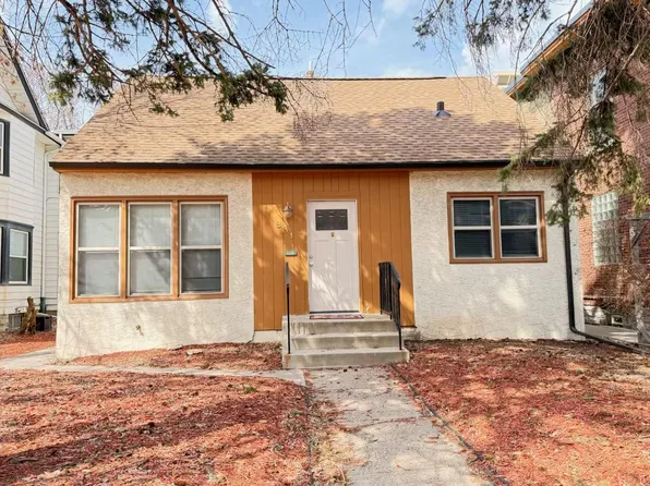 881 Grand Ave, Saint Paul, MN 55105