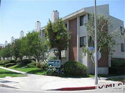1st image of 7211 Cozycroft Ave Unit 33