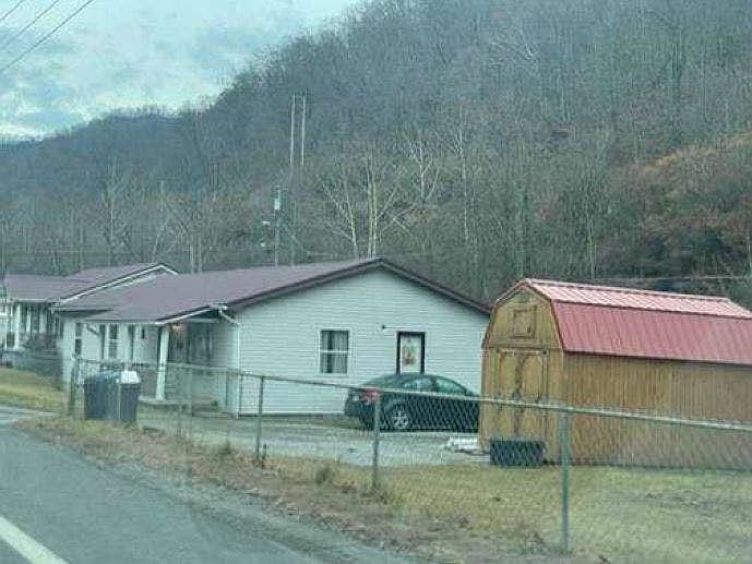 3107 Buffalo Creek Rd, Amherstdale, WV 25607 Zillow