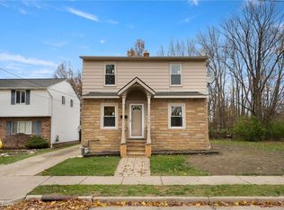 1925 Robindale St, Wickliffe, OH 44092