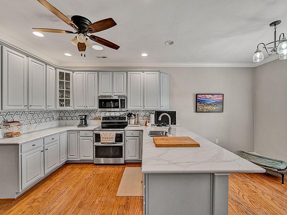 5th image of 5444 Stayman Dr
