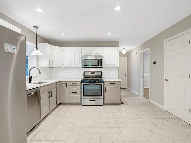 10929 Park Rd — Photo 10