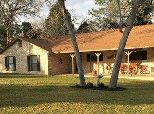 132 Wedgewood Ln, Elgin, TX 78621