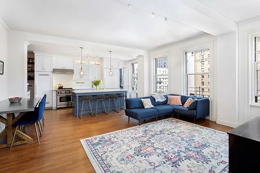 1st image of 215 W 91st St APT 106