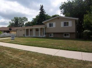 3323 Snowglen Ln, Lansing, MI 48917