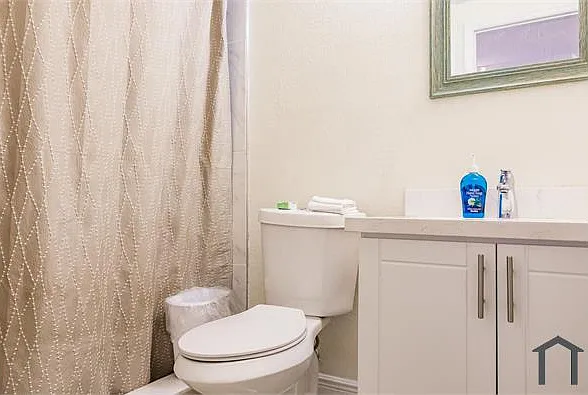 518 SW 15th Ave #2 — Photo 9