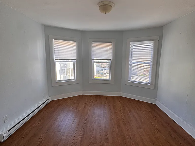 111 Southgate St #2 — Photo 6