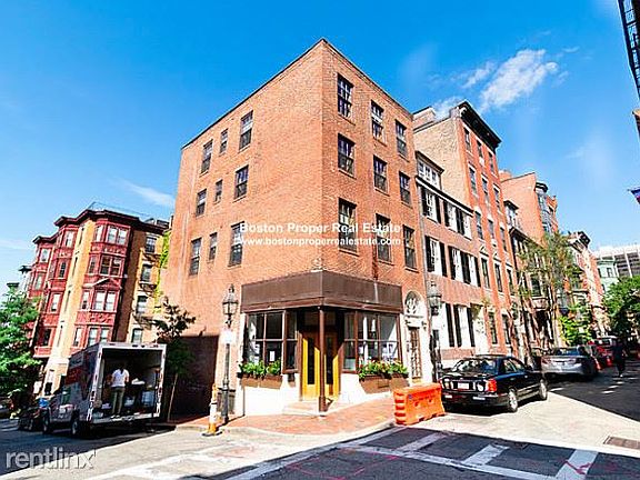 89 Myrtle St. Boston - Beacon Hill Building Photo 4