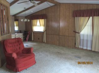 103 Marcia Dr, Freeport, IL 61032
