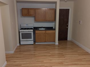 4421 N Broadway St APT 11, Chicago, IL 60640