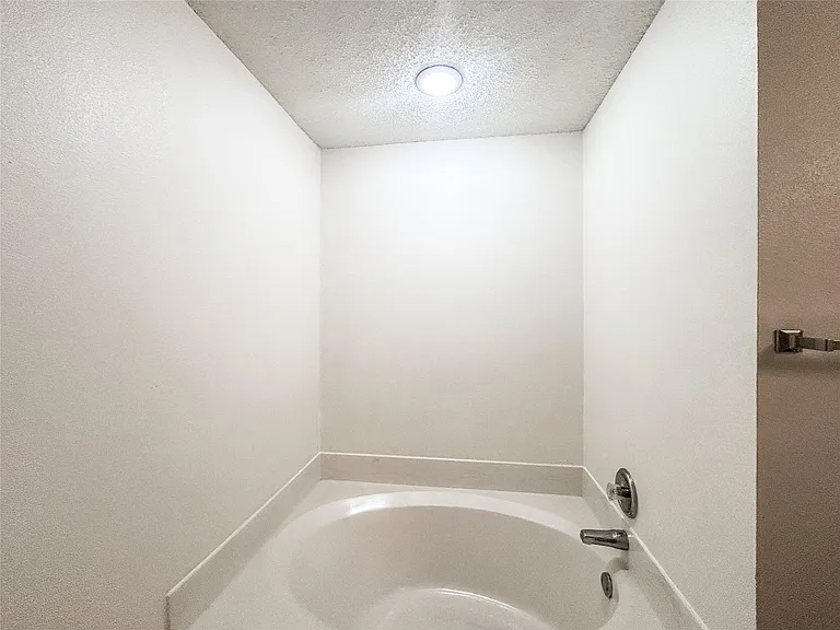 12951 Dionysus Dr — Photo 20