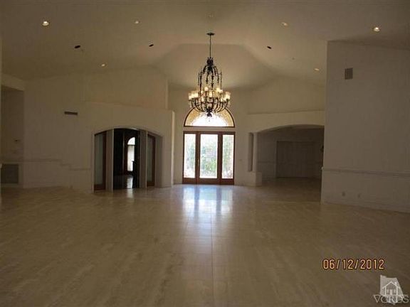 3rd image of 936 Vista Ridge Ln