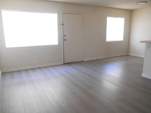 2nd image of 473 Rexford Dr APT 2