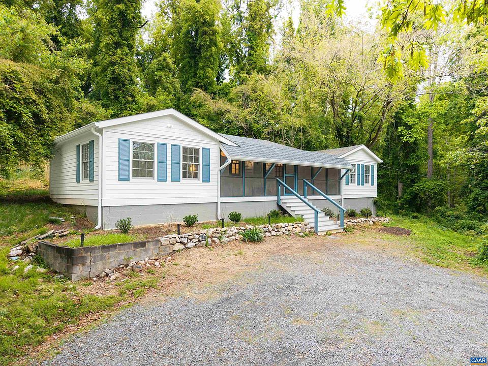 1st image of 2068 Lakeside Dr