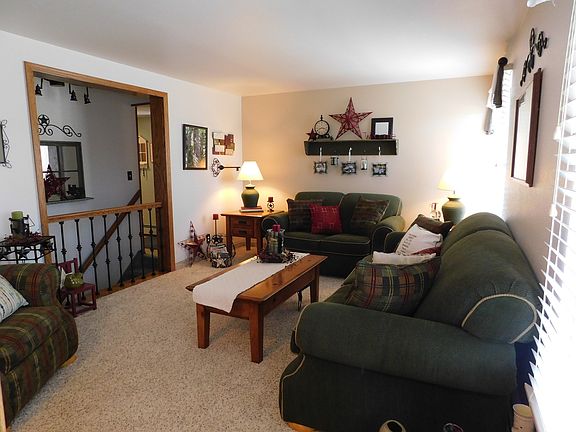 5th image of 1355 Cliff View Dr