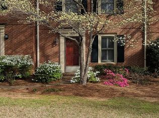 1122 Old Roswell Rd, Roswell, GA 30076