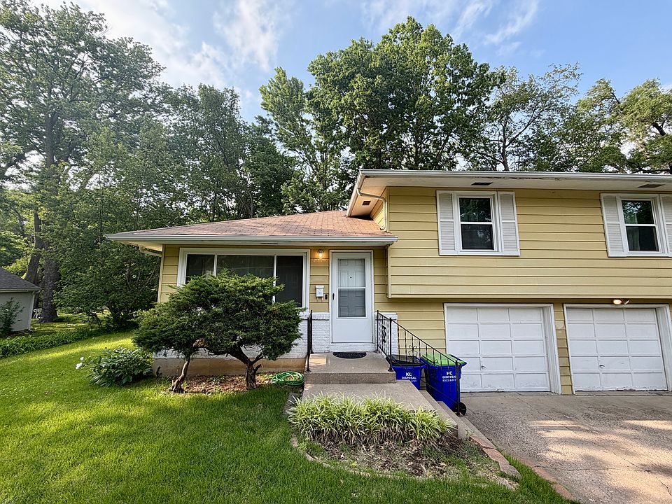 1st image of 8714 W 80th St