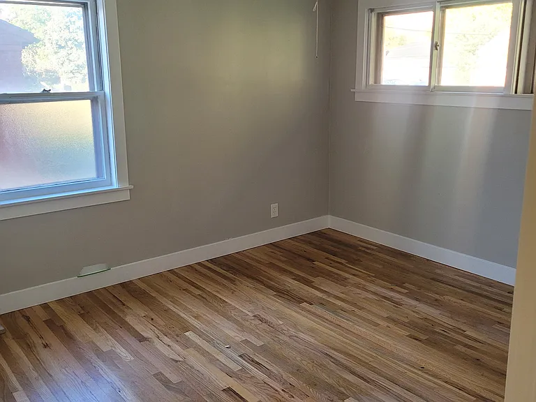 3325 Fowler Ave — Photo 14