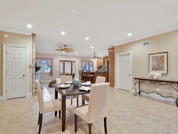 5th image of 16 Fairmont Ave