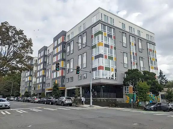 2nd image of 1801 E Yesler Way #411
