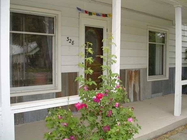 328 Grand Ave