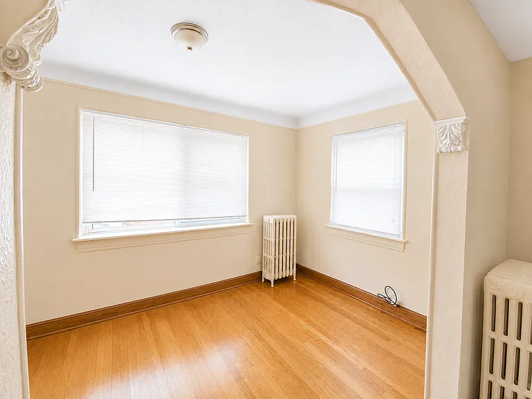 Den Right - Unfurnished
