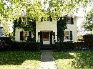 101 Lawton Rd, Riverside, IL 60546