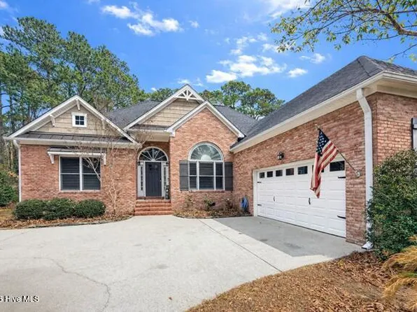 329 Long Leaf Drive, Hampstead, NC 28443