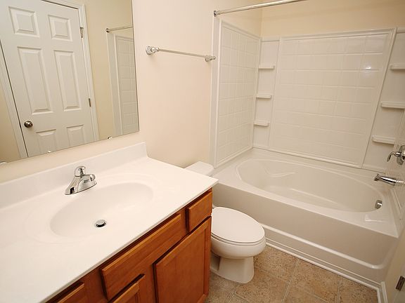 Huge tub in master bath